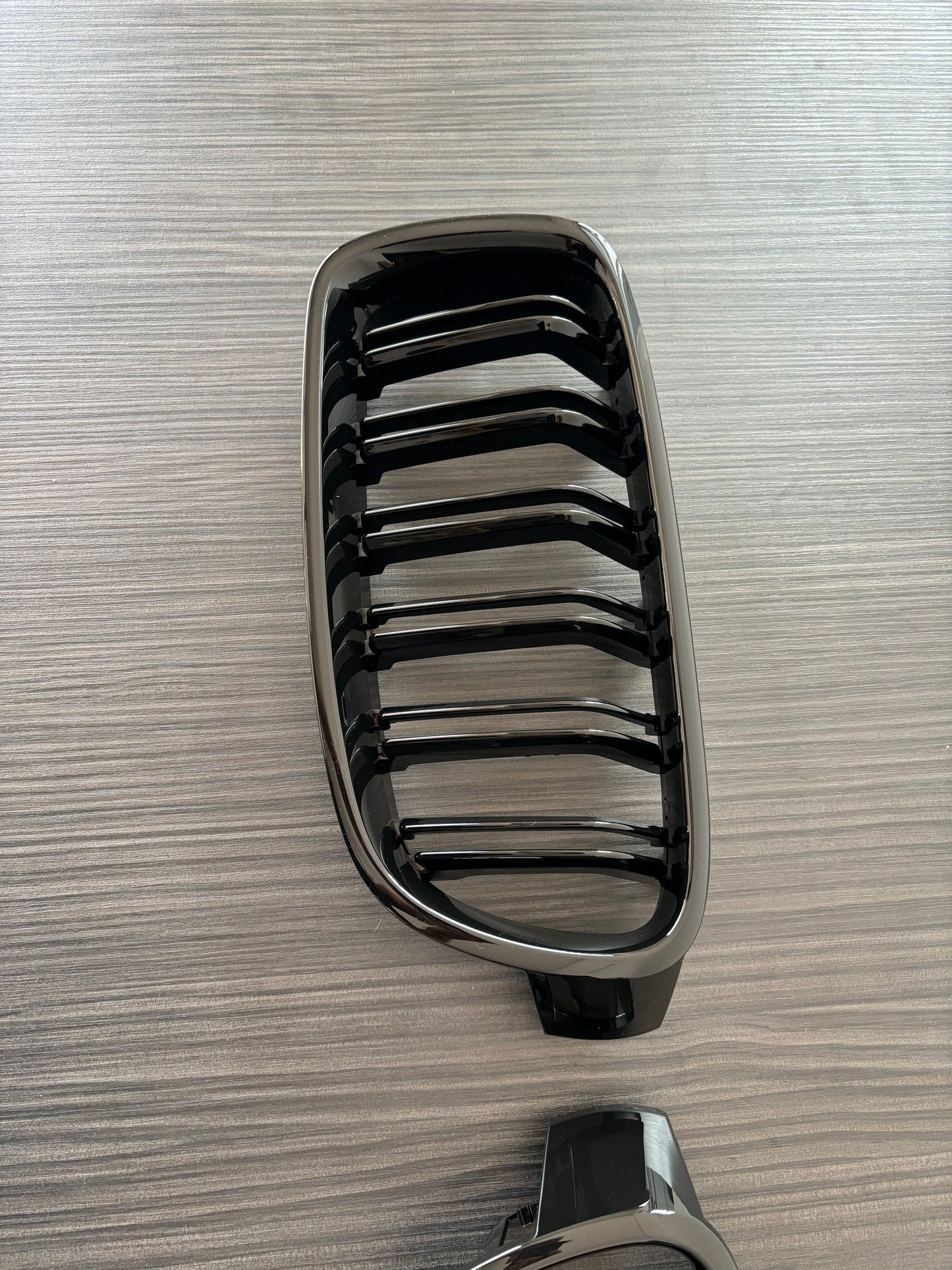 Grile centrale duble M3 style compatibile cu Bmw seria 3 F30 F31(2012-2018) negru lucios