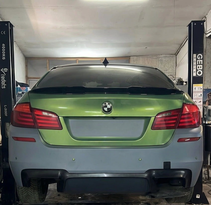 Bara spate M5 look compatibila cu BMW Seria 5 F10 (2010-2017)