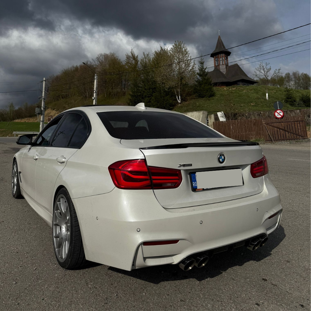Pachet Exterior compatibil cu BMW Seria 3 F30 2011-2019 M3 CS Design Fara Proiectoare