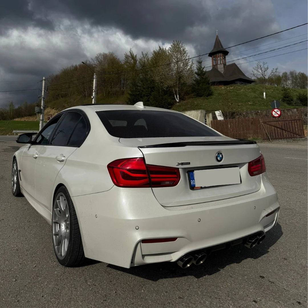 Bara spate M3 look compatibila cu BMW Seria 3 F30 (2012-2018)