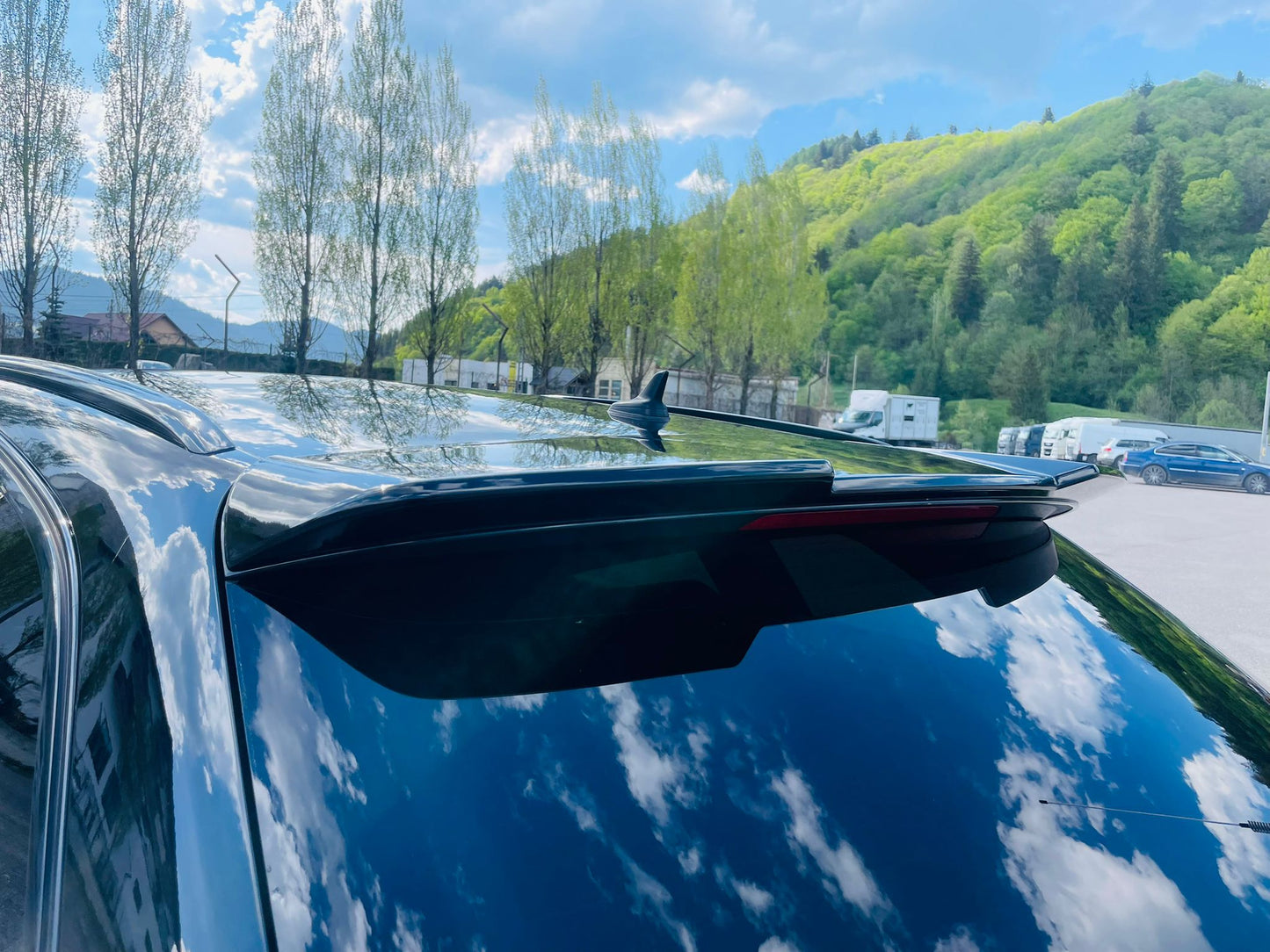 Eleron haion RS Style compatibil cu Audi A6 C7 Avant (2010-2018) negru lucios