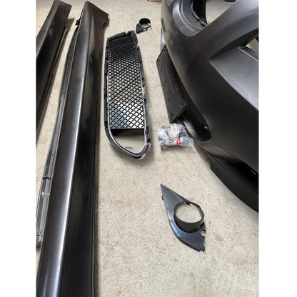 Bara fata M-Tech look cu proiectoare compatibila cu BMW Seria 5 E60/E61(2004-2009)
