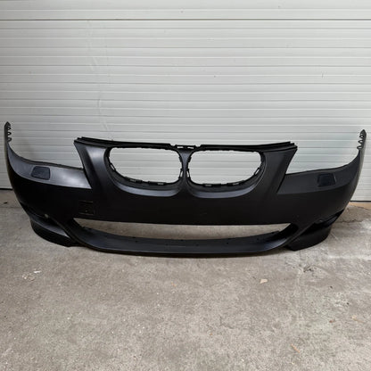 Bara fata M-Tech look cu proiectoare compatibila cu BMW Seria 5 E60/E61(2004-2009)