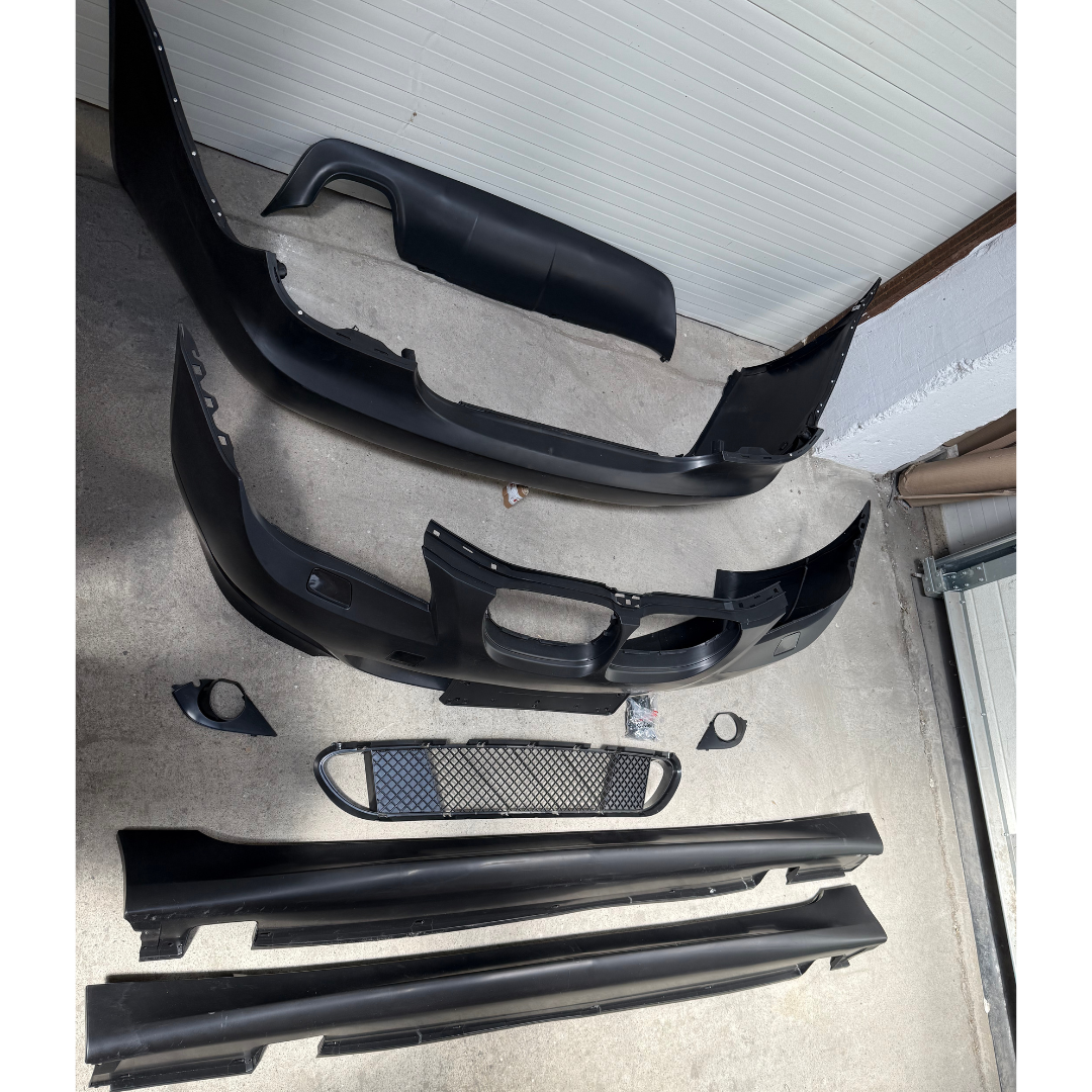 Kit Exterior compatibil cu BMW Seria 5 E60 2007-2010 M-Technik Design cu PDC si Proiectoare ceata