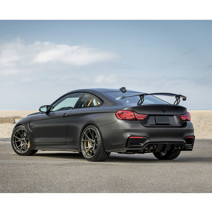 Eleron portbagaj compatibil cu BMW M3/M4 F80/F82 GTS style  negru lucios