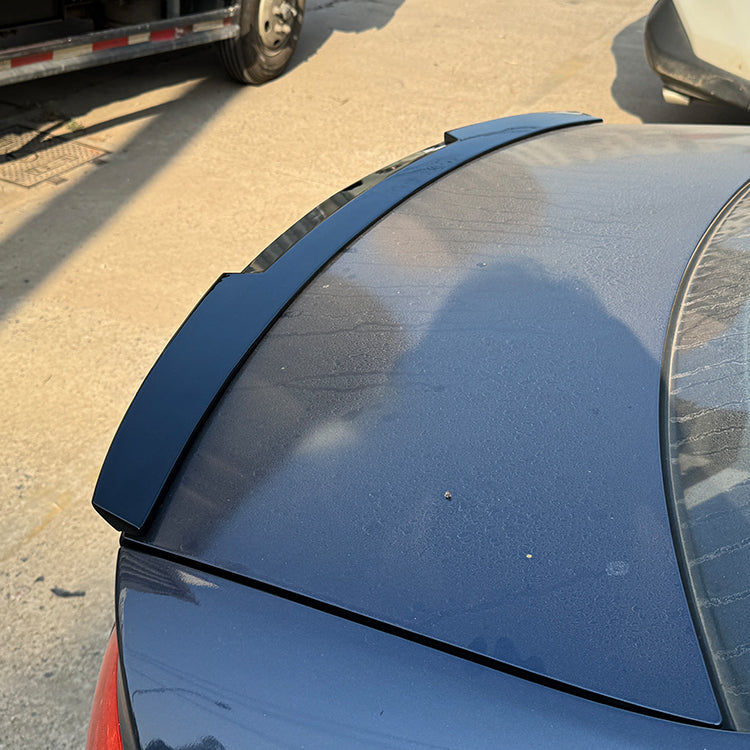 Eleron portbagaj compatibil cu Audi A4 B8 B8.5(2008-2015) M4 Look Design negru lucios