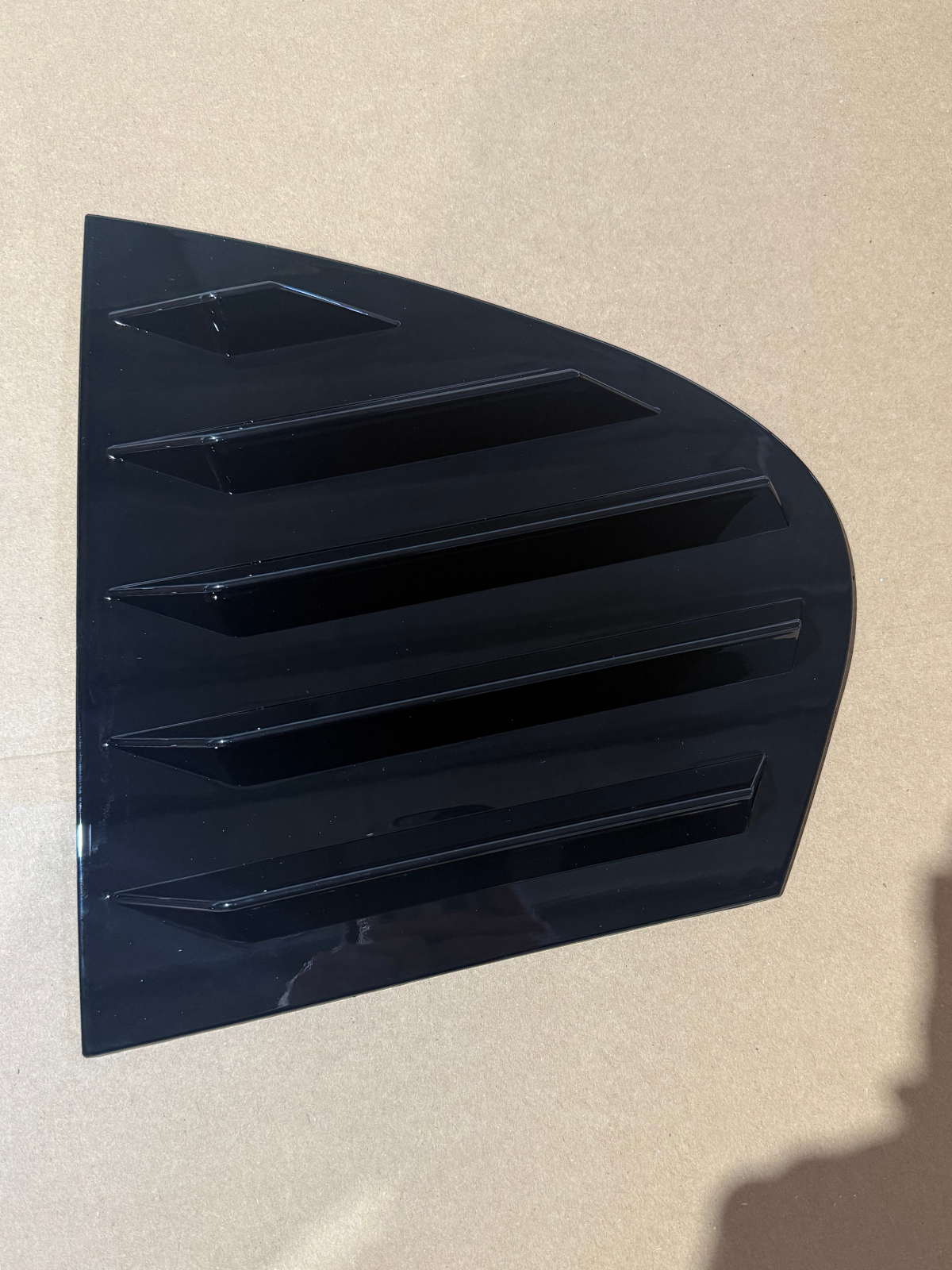 Ornamente Aero geamuri spate compatibile cu BMW seria 5 E60(2004-2010) negru lucios