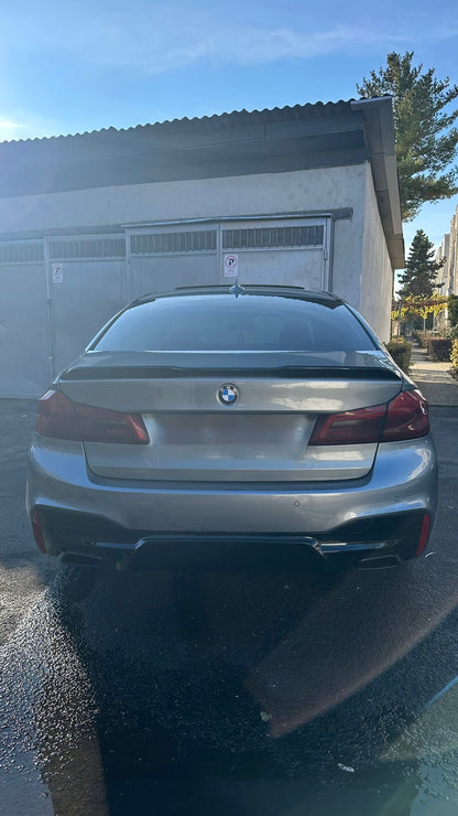 Difuzor bara spate M5 Look compatibil cu BMW seria 5 G30(2017-2022) negru lucios
