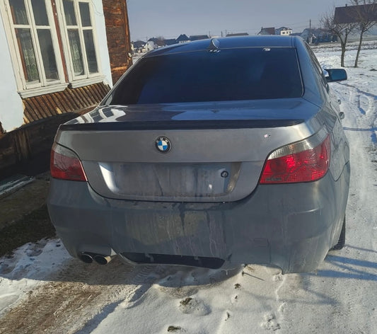 Bara spate M5 look compatibila cu BMW Seria 5 E60(2004-2009)