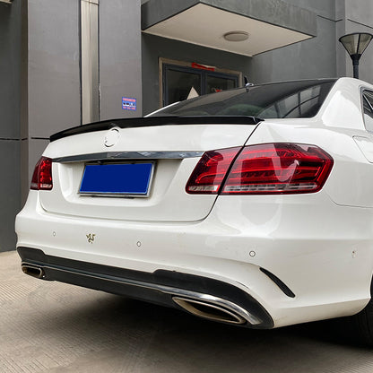 Eleron portbagaj AMG compatibil cu MERCEDES-Benz E-Class W212 (2009-up) negru lucios