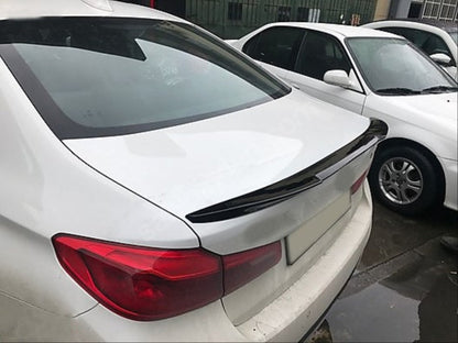 Eleron portbagaj compatibil cu BMW seria 5 G30 sedan 2017-up M4 Look Design negru lucios