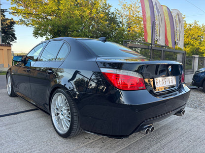 Pachet Lip prelungire bara fata si praguri laterale compatibil cu BMW seria 5 E60(2004-2010) negru lucios