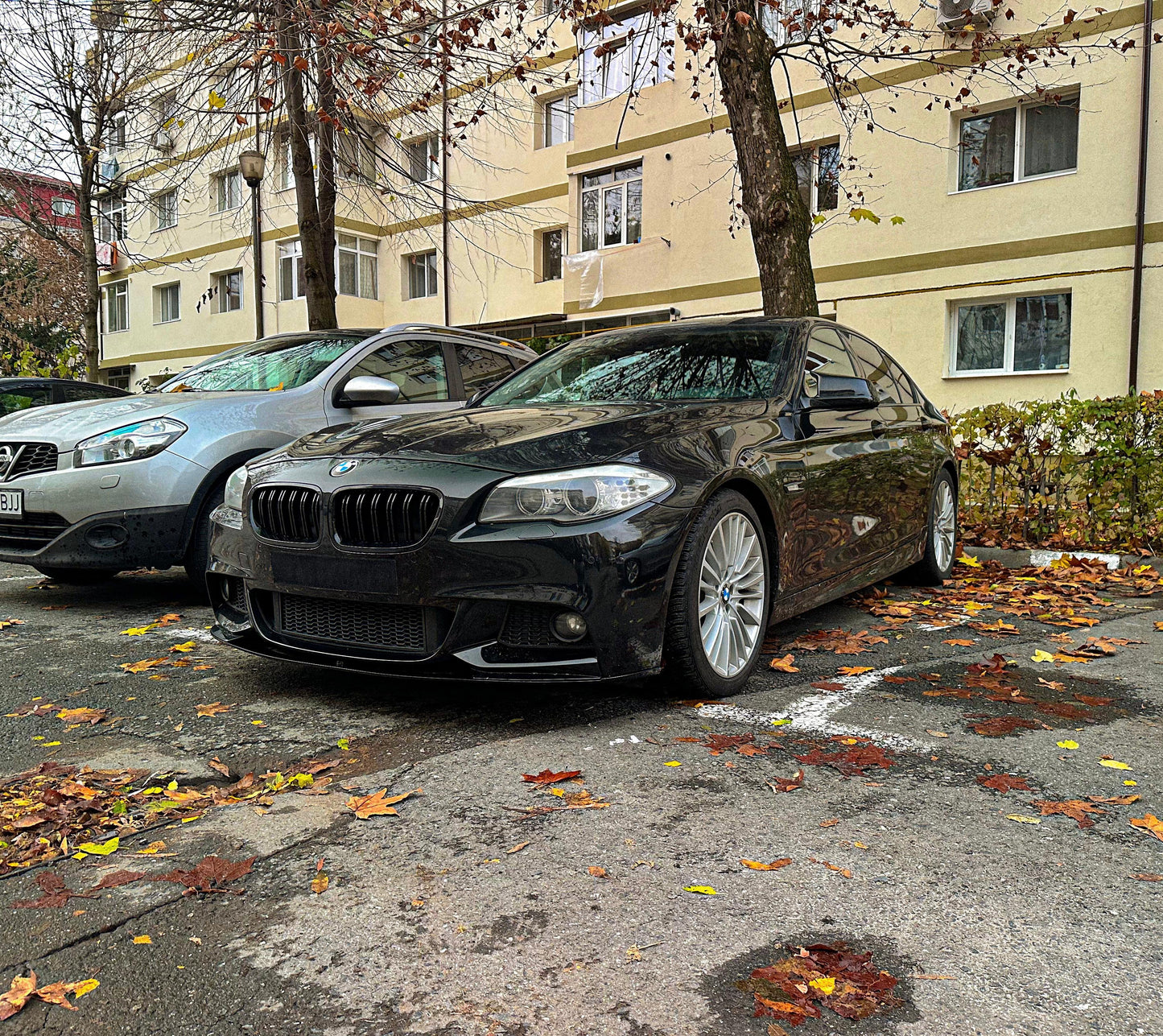 Lip prelungire bara fata M-Tech compatibil cu BMW Seria 5 F10 F11 (2011-2017) Negru Lucios