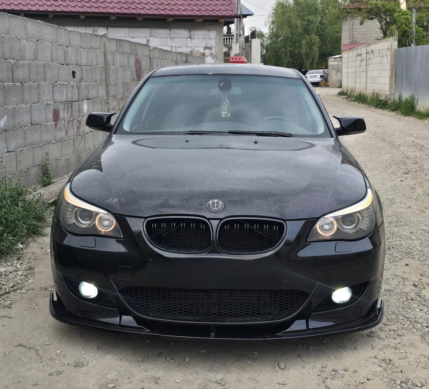 Lip prelungire bara fata M5 Look compatibil cu Bmw Seria 5 e60 e61(2003-2010) negru lucios