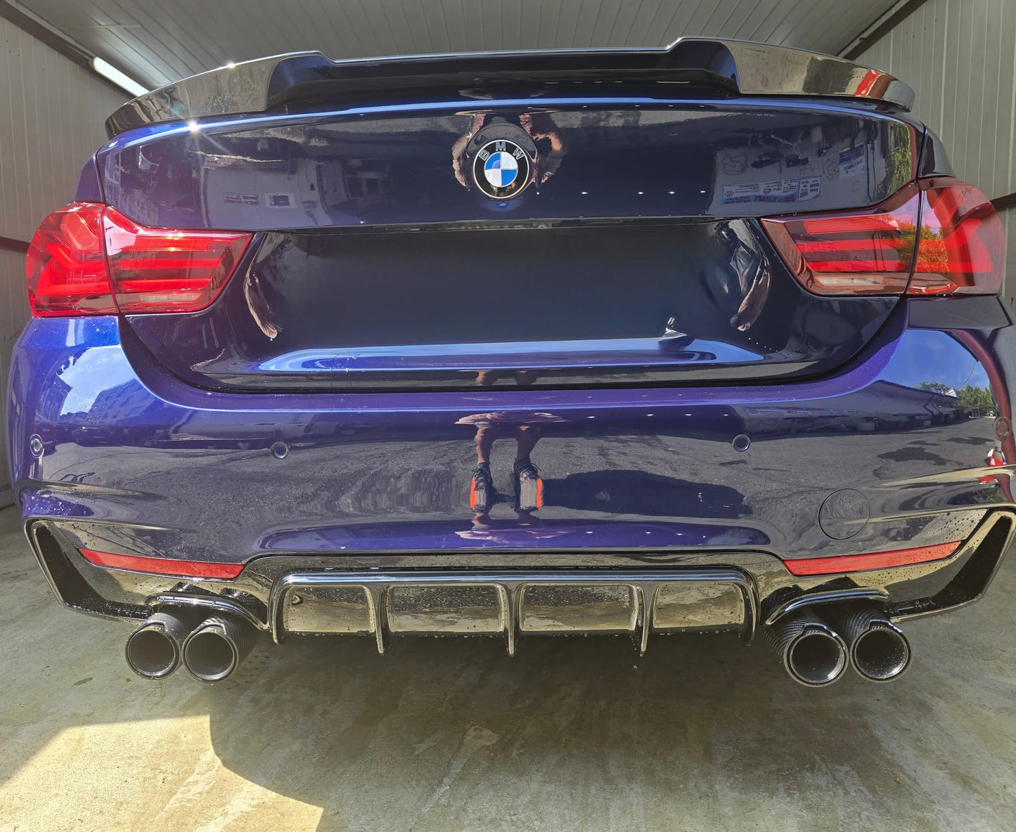 Difuzor bara spate model M4 Performance compatibil cu Bmw SERIA 4 F32 F33 F36 negru lucios