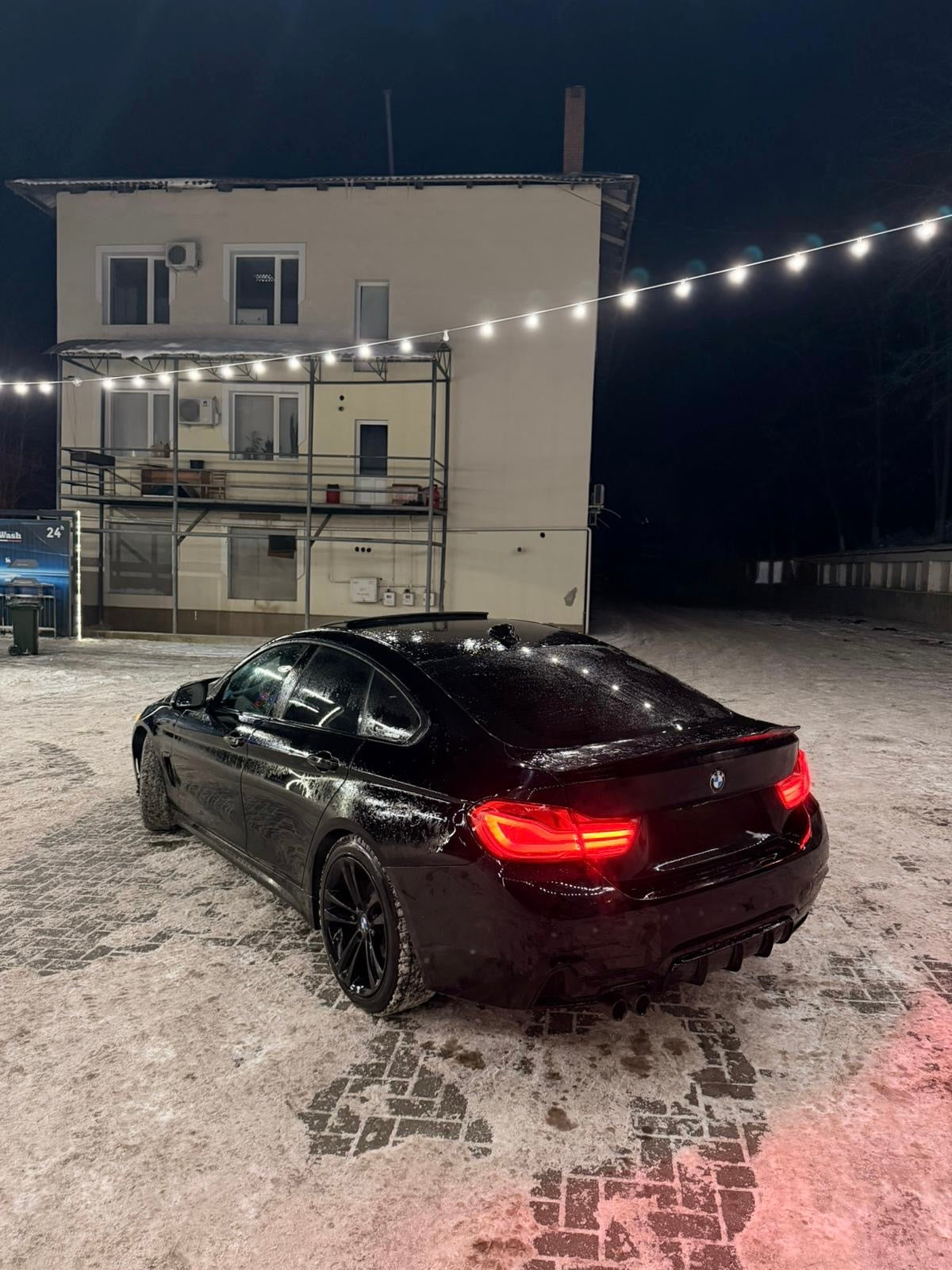 Kit Exterior compatibil cu BMW Seria 4 F36 M-Tech Design cu Praguri Laterale si Grile pentru proiectoare