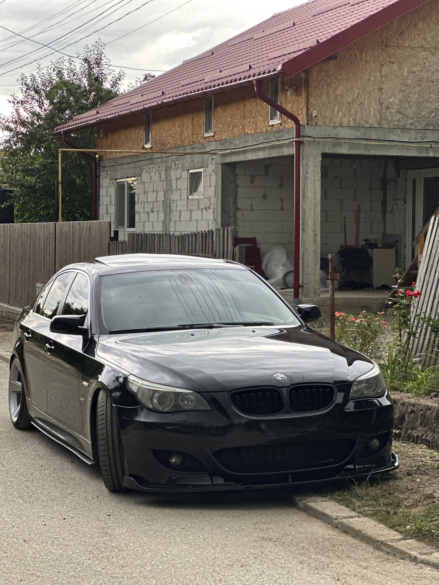 Lip prelungire bara fata M5 Look compatibil cu Bmw Seria 5 e60 e61(2003-2010) negru lucios