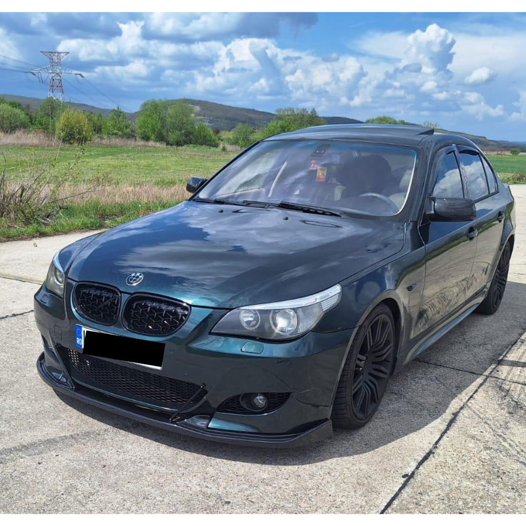 Pachet Exterior compatibil cu BMW Seria 5 E60 2003-2010 M5 Design cu PDC si Proiectoare ceata