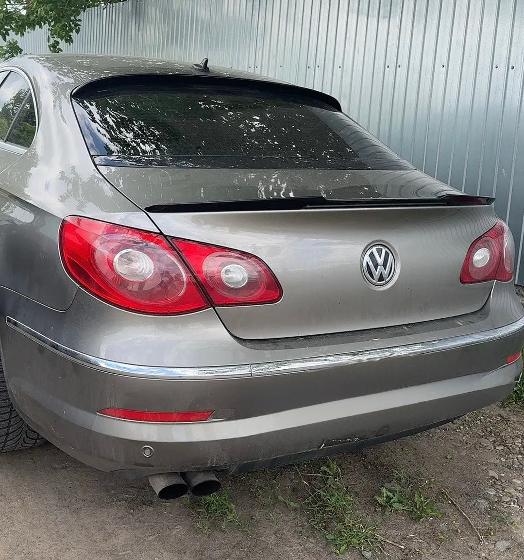 Eleron portbagaj M4 design compatibil cu VW Passat CC(2008-2017) negru lucios