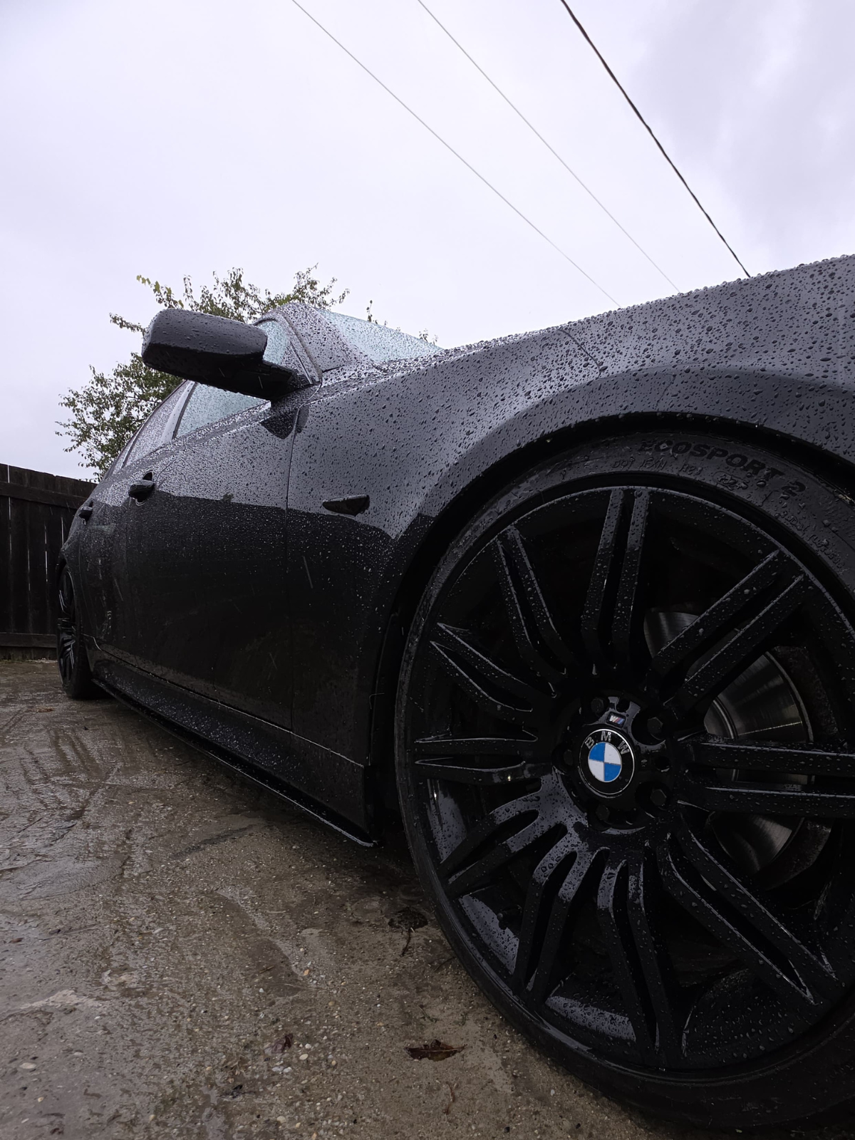 Prelungire praguri M-Performance compatibil BMW seria 5 E60 E61 (2003-2010) negru lucios