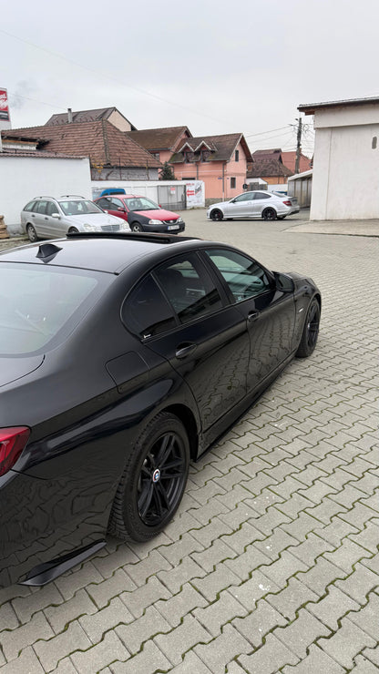 Prelungire praguri M-Tech BMW seria 5 F10 F11(2010-2017) negru lucios