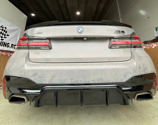 Difuzor bara spate M5 Look compatibil cu BMW seria 5 G30(2017-2022) negru lucios