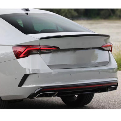 Eleron portbagaj M4 design compatibil cu Skoda Octavia 4 2021+ negru lucios