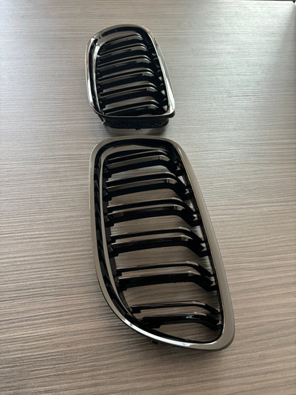 Grile centrale duble M3 style compatibile cu Bmw seria 3 e90 e91 facelift (2009-2012) negru lucios