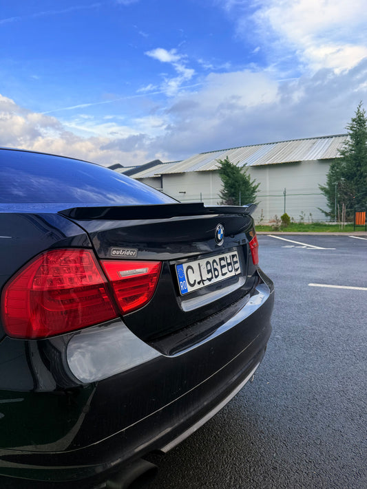 Eleron portbagaj compatibil cu BMW seria 3 e90 sedan(2004-2011) M4 Look Design negru lucios