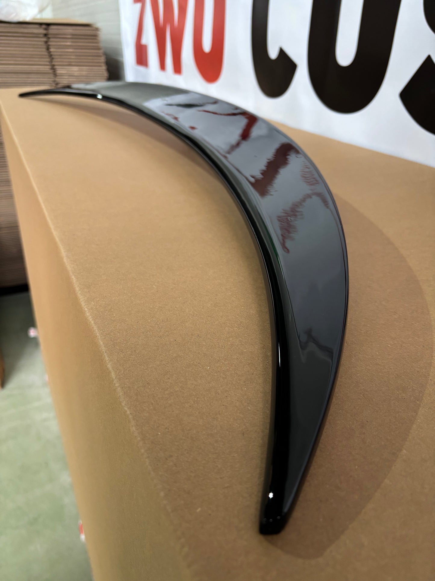 Eleron portbagaj compatibil cu BMW X6 F16(2014-2019) negru lucios