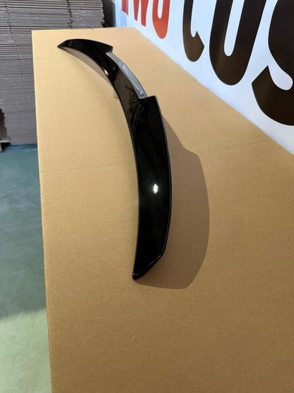 Eleron portbagaj compatibil cu BMW seria 3 E92 coupe(2005-2013) negru lucios M4 Design