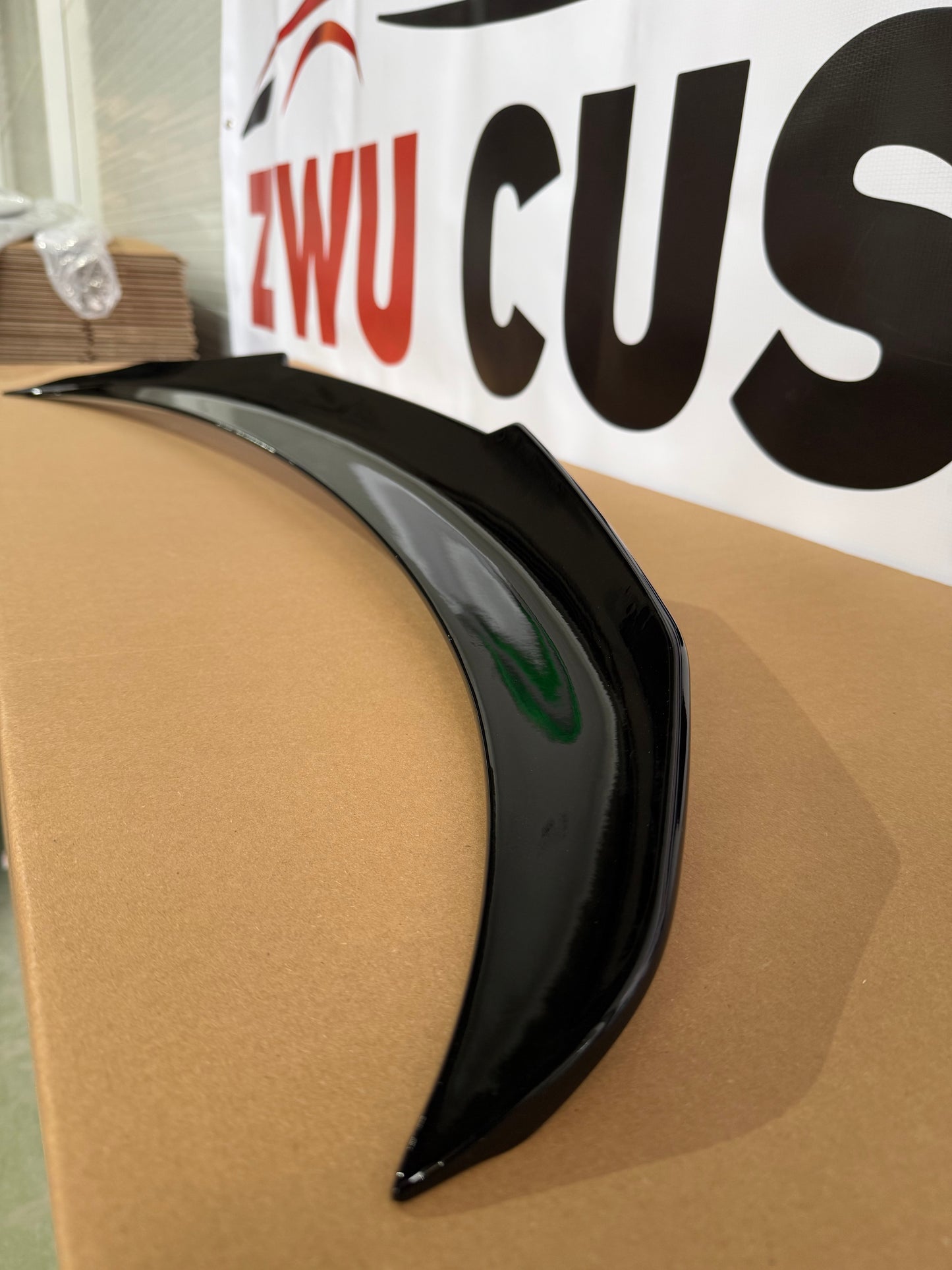 Eleron portbagaj M4 PSM compatibil cu BMW Seria 3 e90(2004-2011) negru lucios