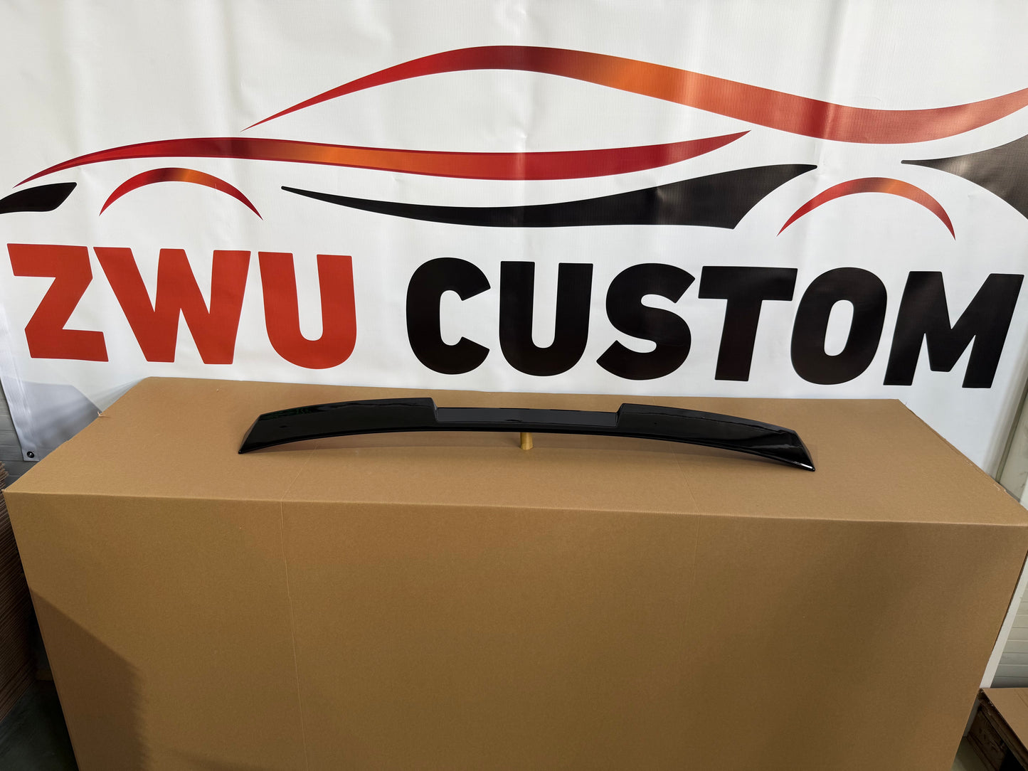 Eleron luneta M4 style compatibil cu BMW seria 5 F10 sedan(2010-2016) negru lucios