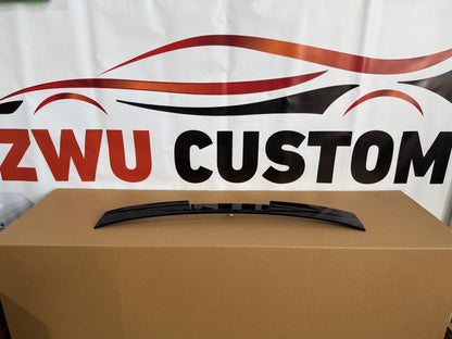 Eleron luneta M4 Style compatibil cu BMW Seria 3 E90 sedan(2005-2011) negru lucios