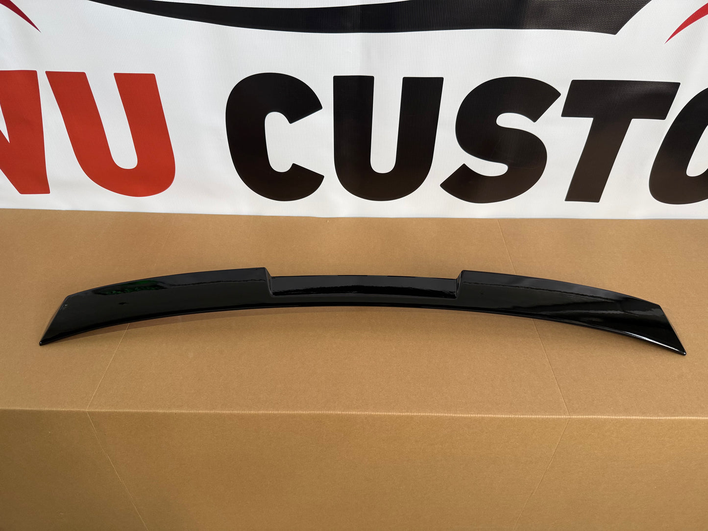 Eleron luneta M4 Style compatibil cu BMW Seria 3 E90 sedan(2005-2011) negru lucios