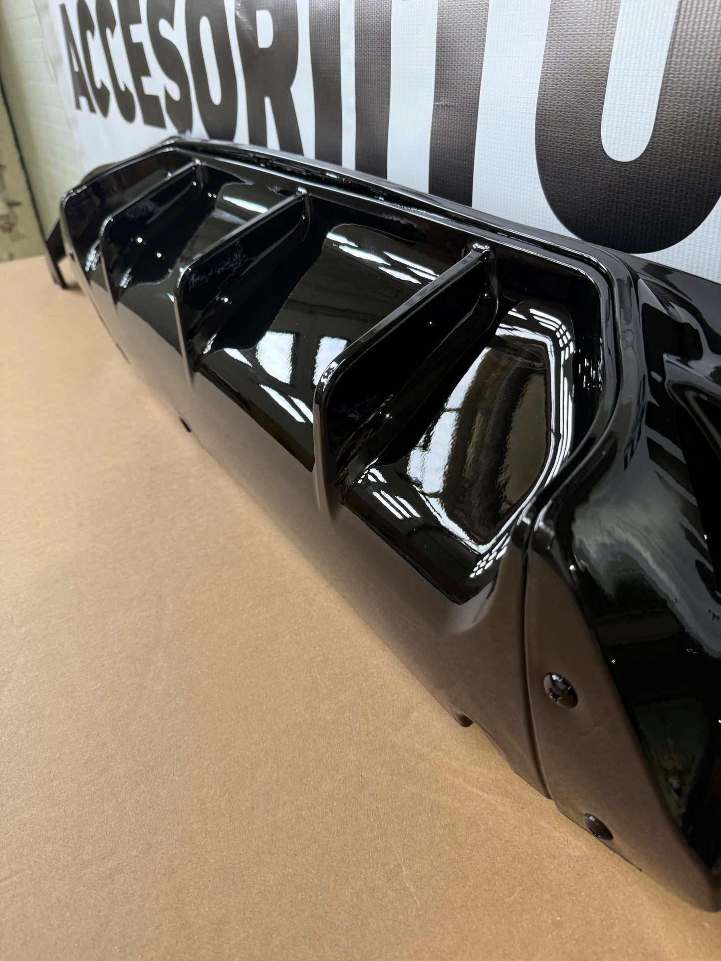 Difuzor bara spate M5 Look compatibil cu BMW seria 5 G30(2017-2022) negru lucios