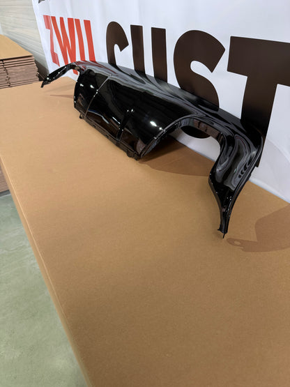 Difuzor bara spate model M5 style compatibil cu BMW seria 5 E60(2004-2009) negru lucios