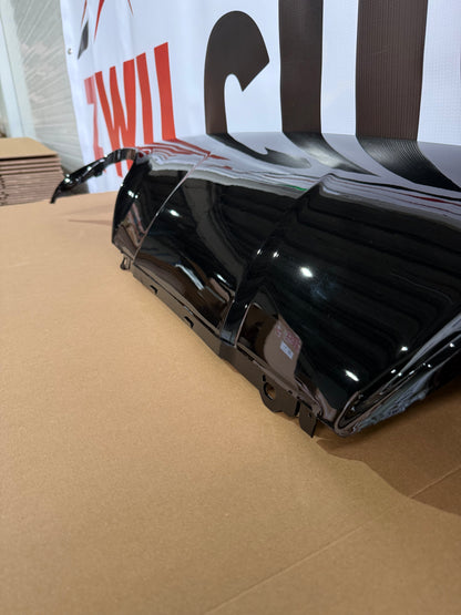 Difuzor bara spate model M5 style compatibil cu BMW seria 5 E60(2004-2009) negru lucios