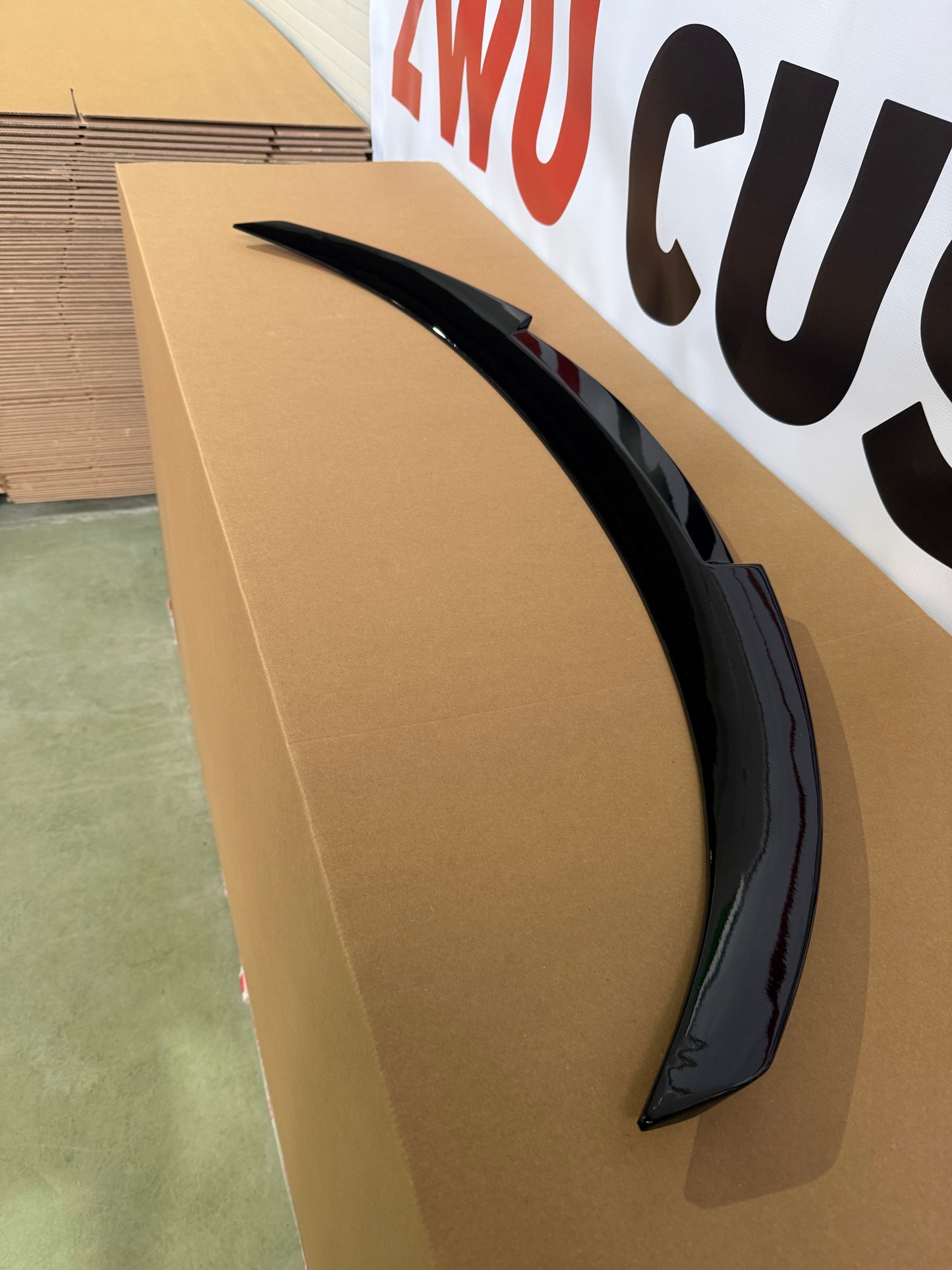 Eleron portbagaj compatibil cu BMW seria 6 F06 Grand Coupe(2012-2018) M4 Design negru lucios