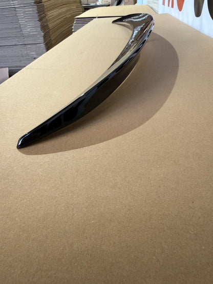 Eleron portbagaj compatibil cu BMW seria 3 F30 sedan(2012-2018) negru lucios