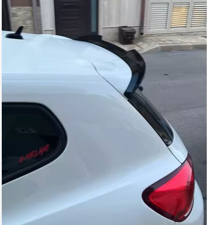 Eleron luneta compatibil cu VW Scirocco(2008-2014) negru lucios