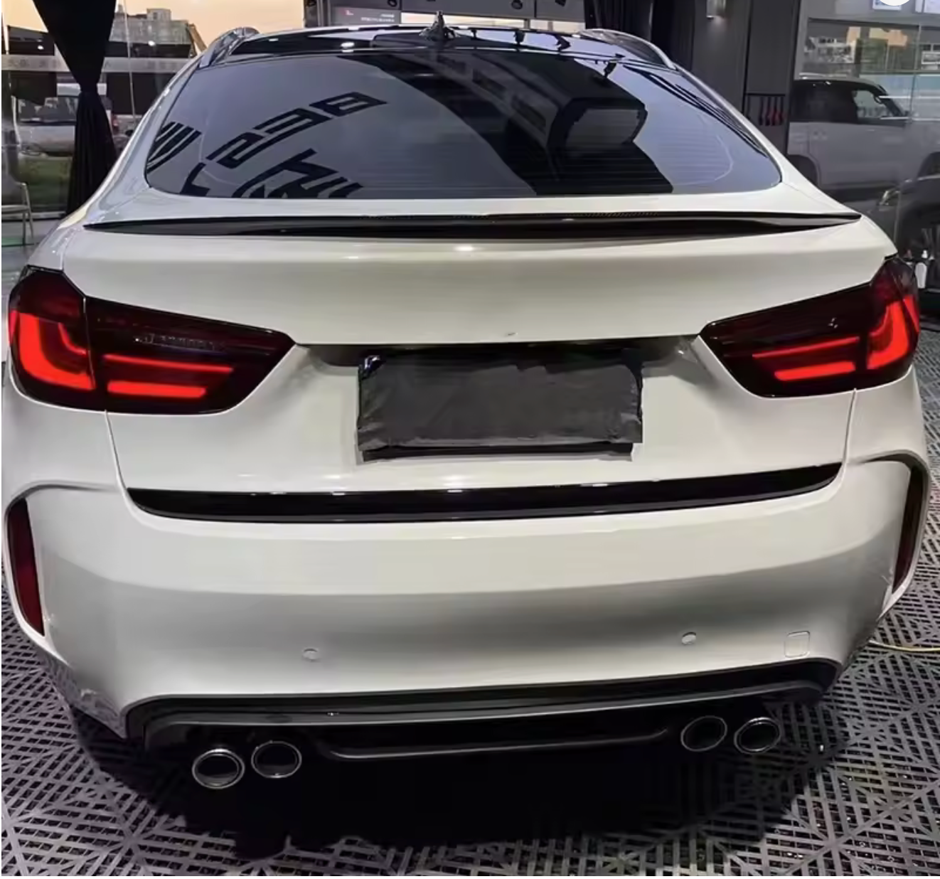 Eleron portbagaj compatibil cu BMW X6 F16(2014-2019) negru lucios