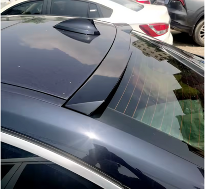 Eleron luneta M4 Style compatibil cu BMW Seria 3 E90 sedan(2005-2011) negru lucios