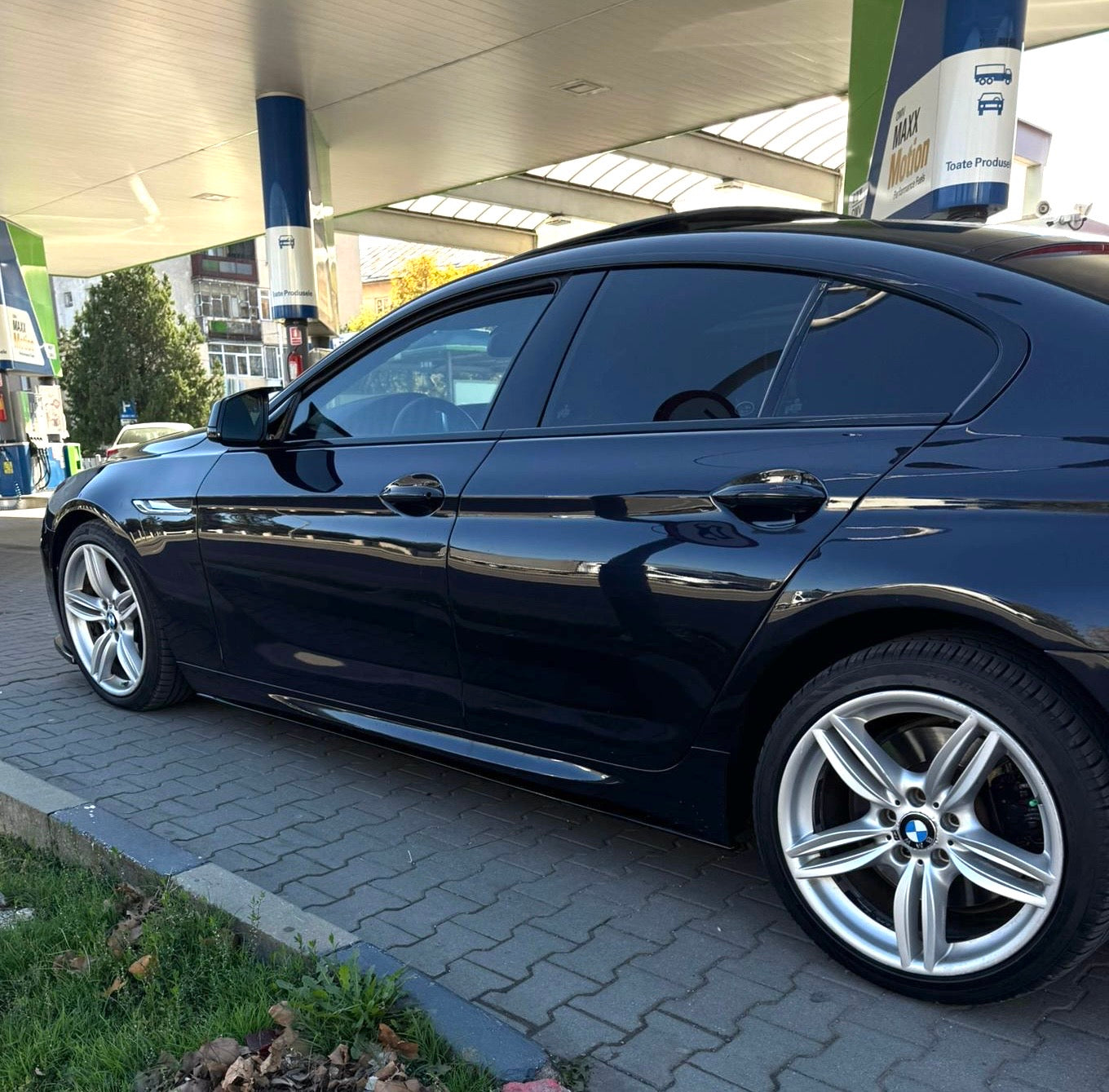 Prelungire praguri laterale compatibile cu BMW Seria 6 F06 F12 F13(2010-2017) negru lucios