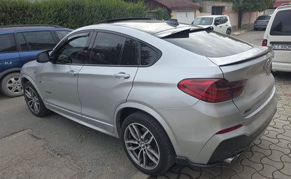 Eleron luneta model M4 compatibil cu BMW X4 F26(2014-2018) negru lucios