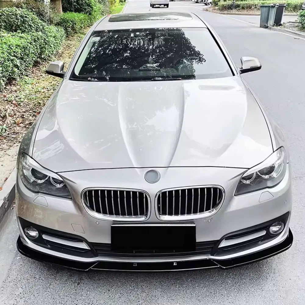 Lip prelungire bara fata compatibil cu BMW Seria 5 F10 F11 FL cu bara standard (2014-2017) Negru Lucios